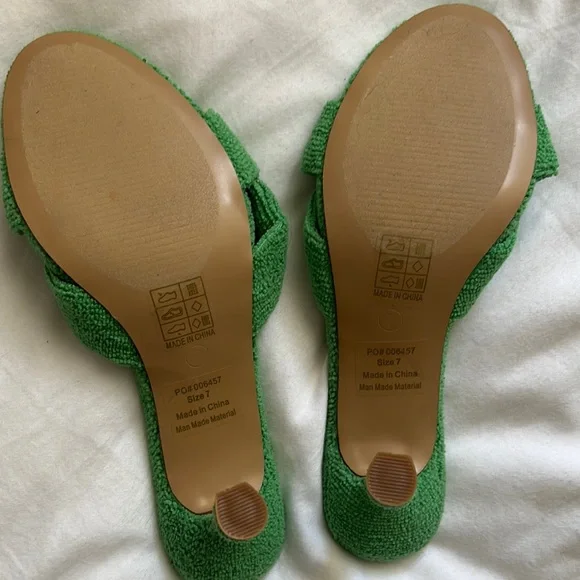 Green Terry Cloth Heeled Sandals - Picture 6 of 6